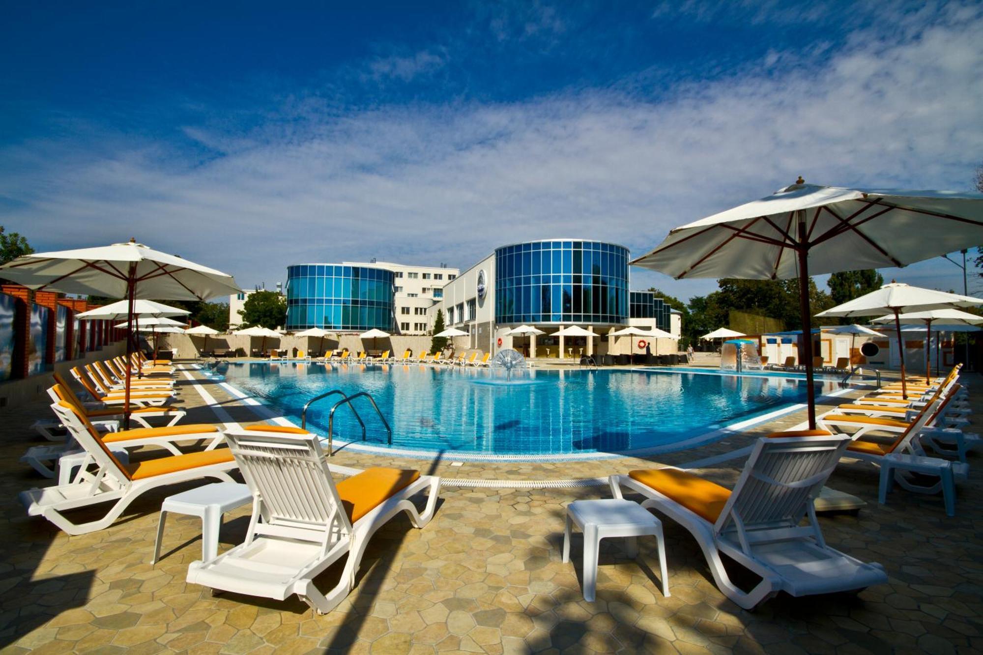 Grand-Marine Hotel & Spa Burlača Balka Exteriér fotografie